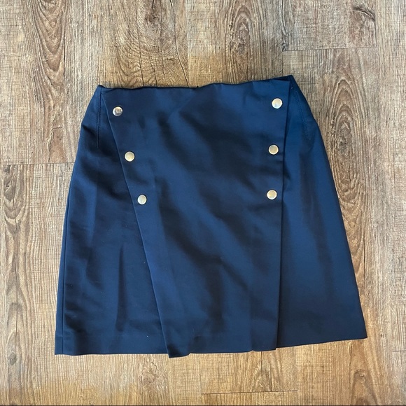 Zara 🌸 | navy blue buttoned down XS high waisted Skirt - Picture 3 of 4